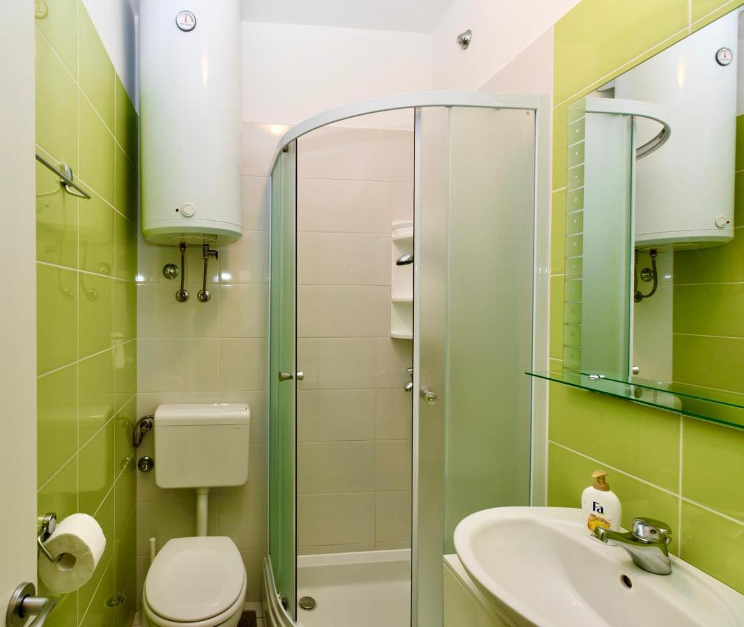 Apartments And Rooms Spiro Мимице Экстерьер фото