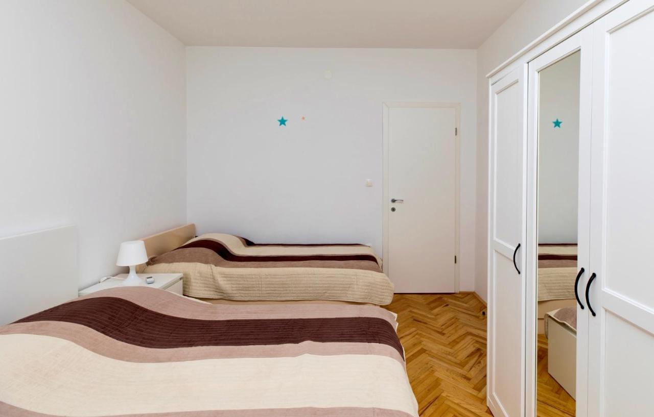 Apartments And Rooms Spiro Мимице Экстерьер фото